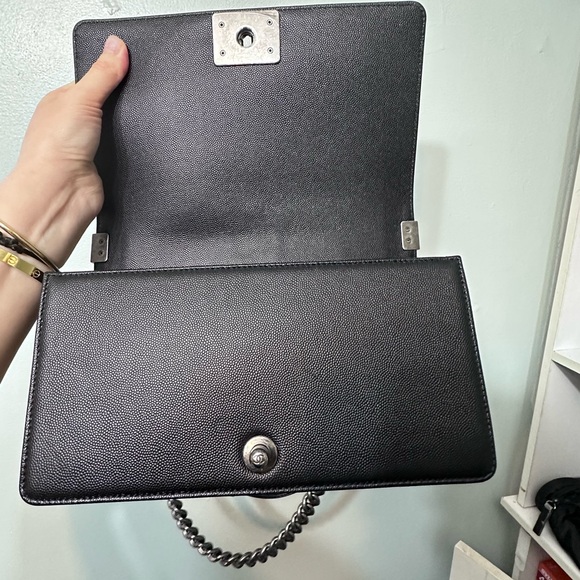 Chanel classic black caviar medium boy bag - Picture 7 of 14